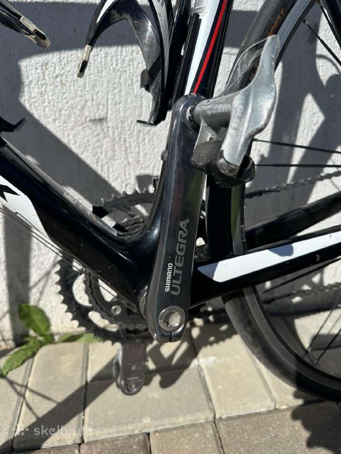 Plentinis karboninis dviratis Trek Madone 4.7 - nuotraukos Nr. 10