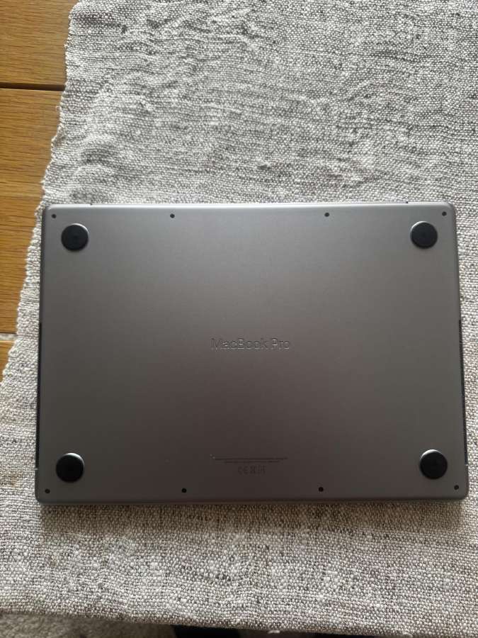 MacBook Pro M2 Pro 14" / 32gb / 1tb / 19c Gpu - nuotraukos Nr. 3