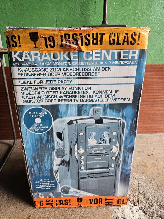 Medion Karaoke Center, veikiantis, 2 mikrofonai - nuotraukos Nr. 2