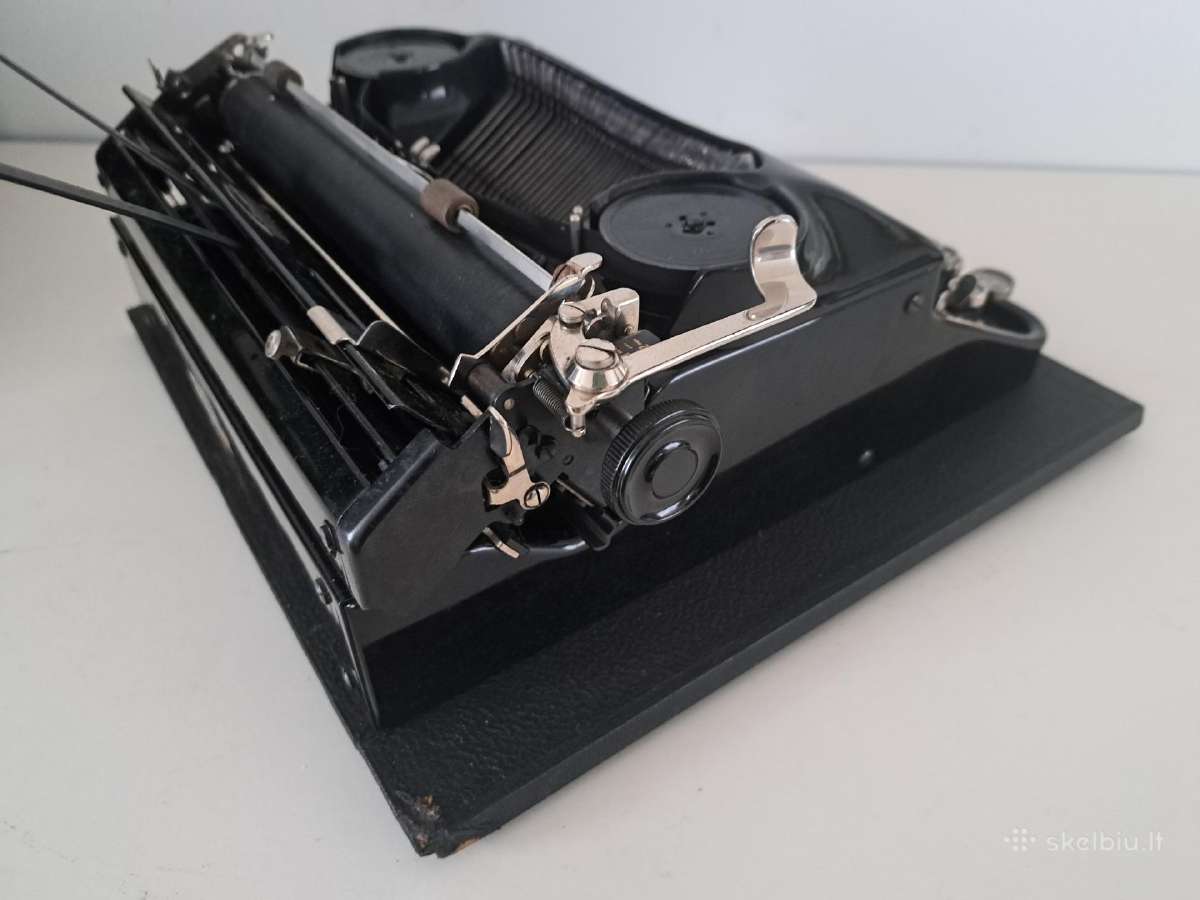 Antikvarine Triumph spausdinimo masinele 1939 - nuotraukos Nr. 12