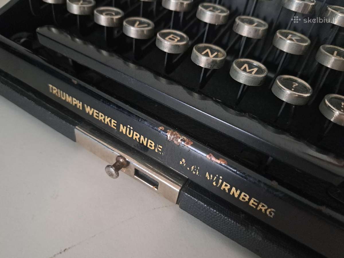 Antikvarine Triumph spausdinimo masinele 1939 - nuotraukos Nr. 13