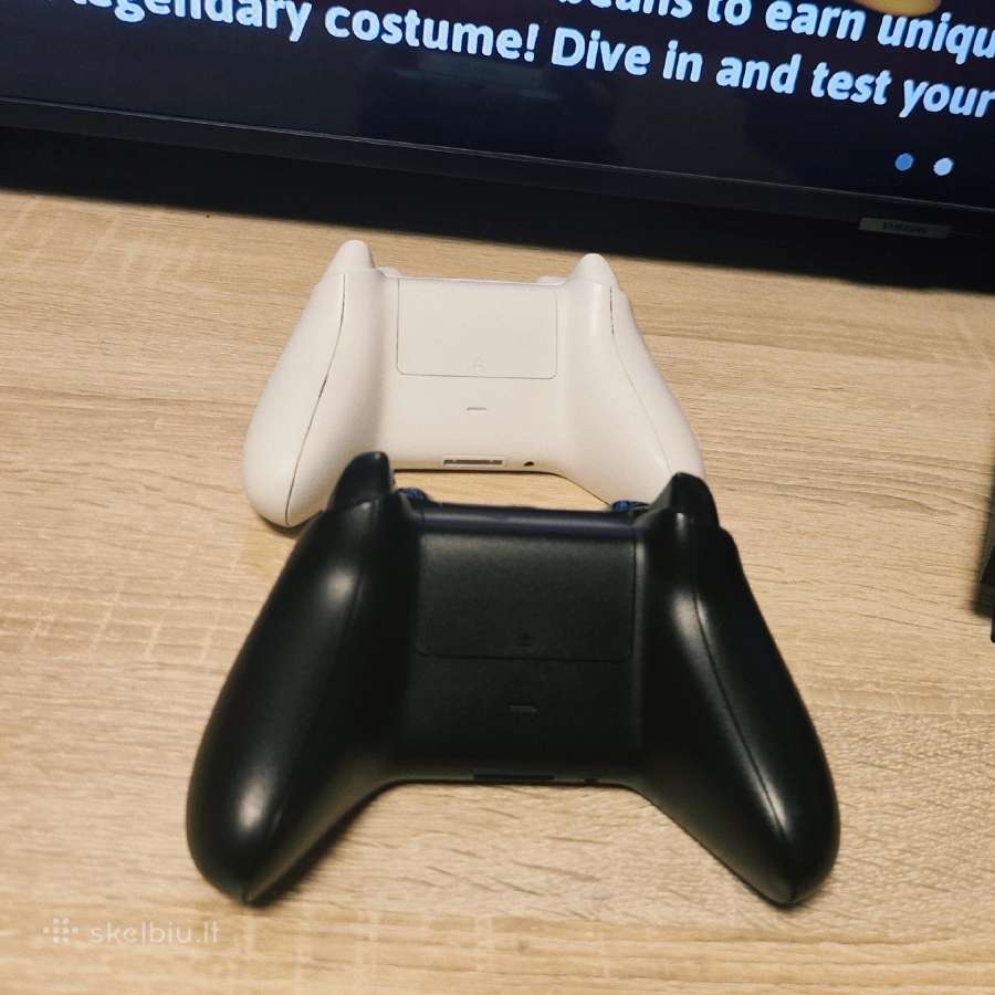 Xbox One X 1tb + 2 pulteliai + originali dėžė - nuotraukos Nr. 4