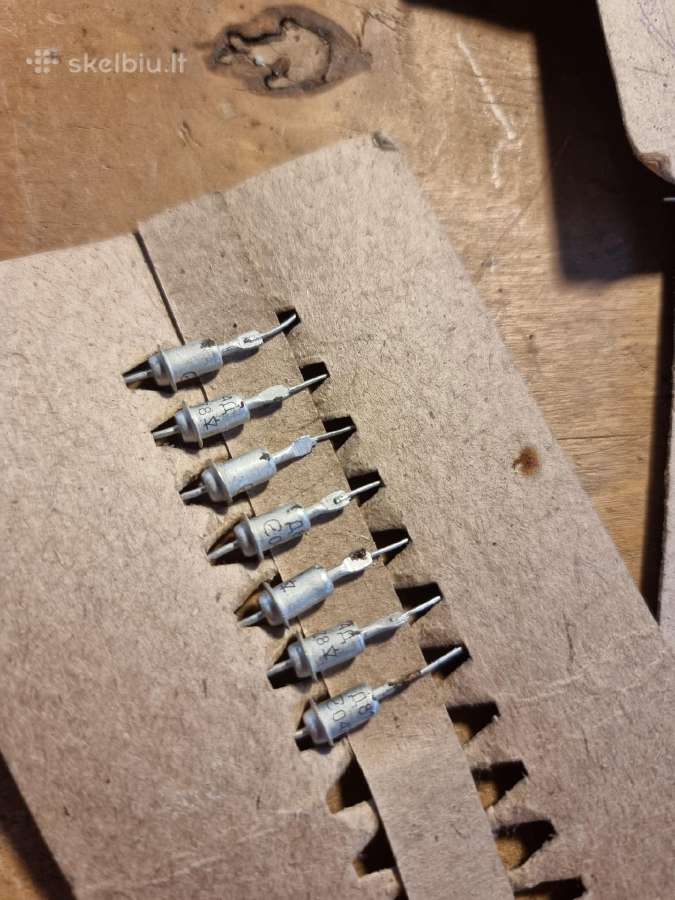 Nenaudoti tarybiniai elektronikos komponentai - nuotraukos Nr. 5