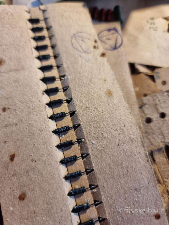 Nenaudoti tarybiniai elektronikos komponentai - nuotraukos Nr. 8