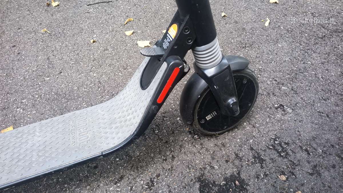 Segway ninebot es1 - nuotraukos Nr. 2