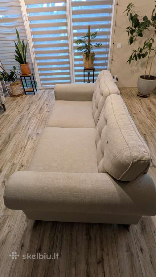 Klasikinė svetainės sofa - nuotraukos Nr. 3