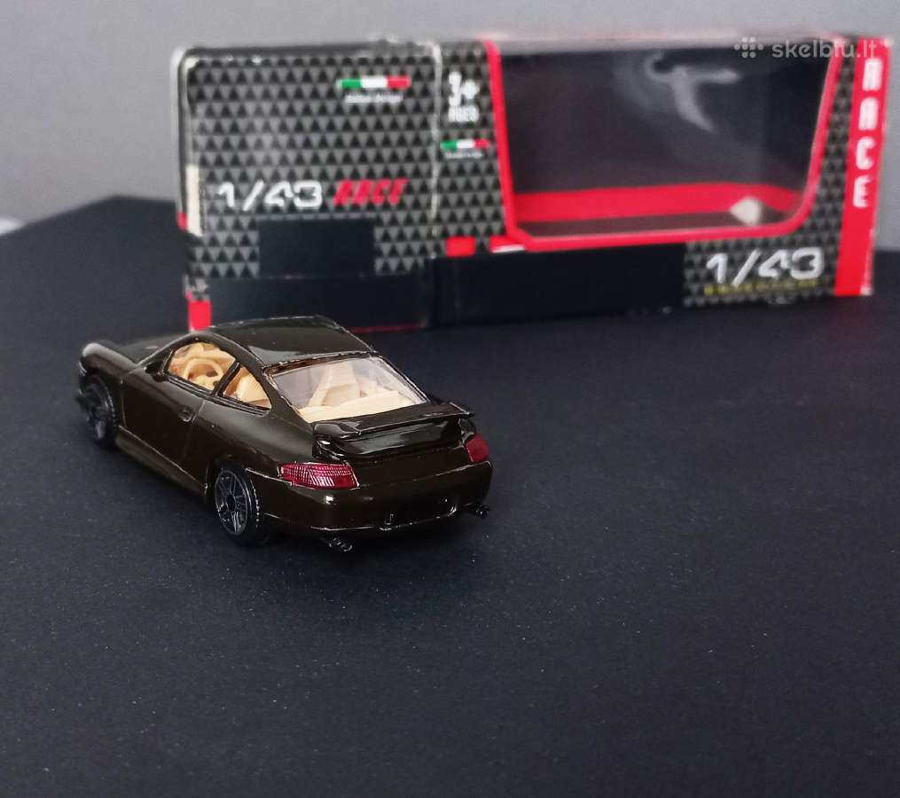 Bburago Porsche 911 Carrera (Ups) 1:43 - nuotraukos Nr. 8