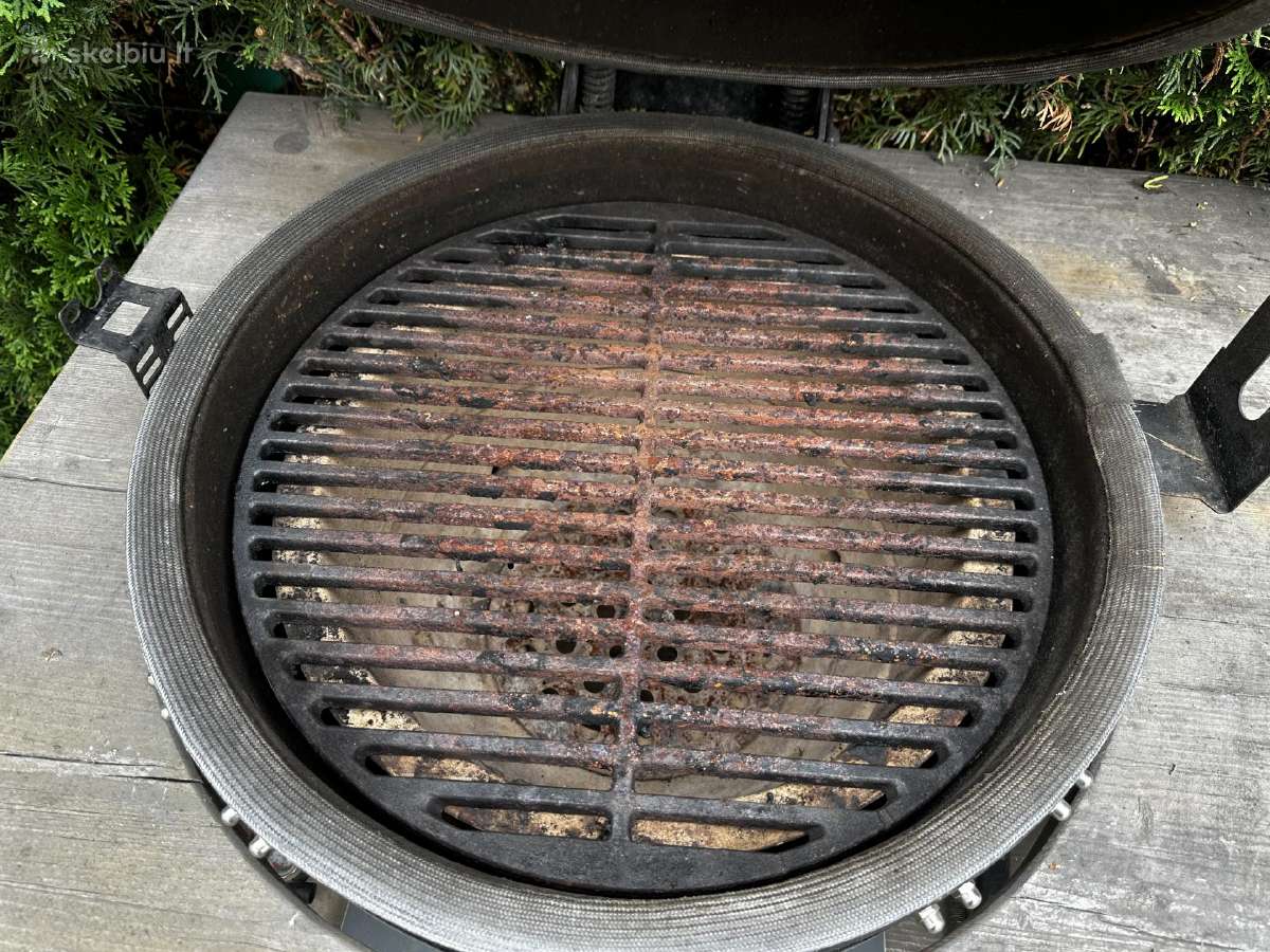 Kamado Bono Media su stalu - nuotraukos Nr. 3