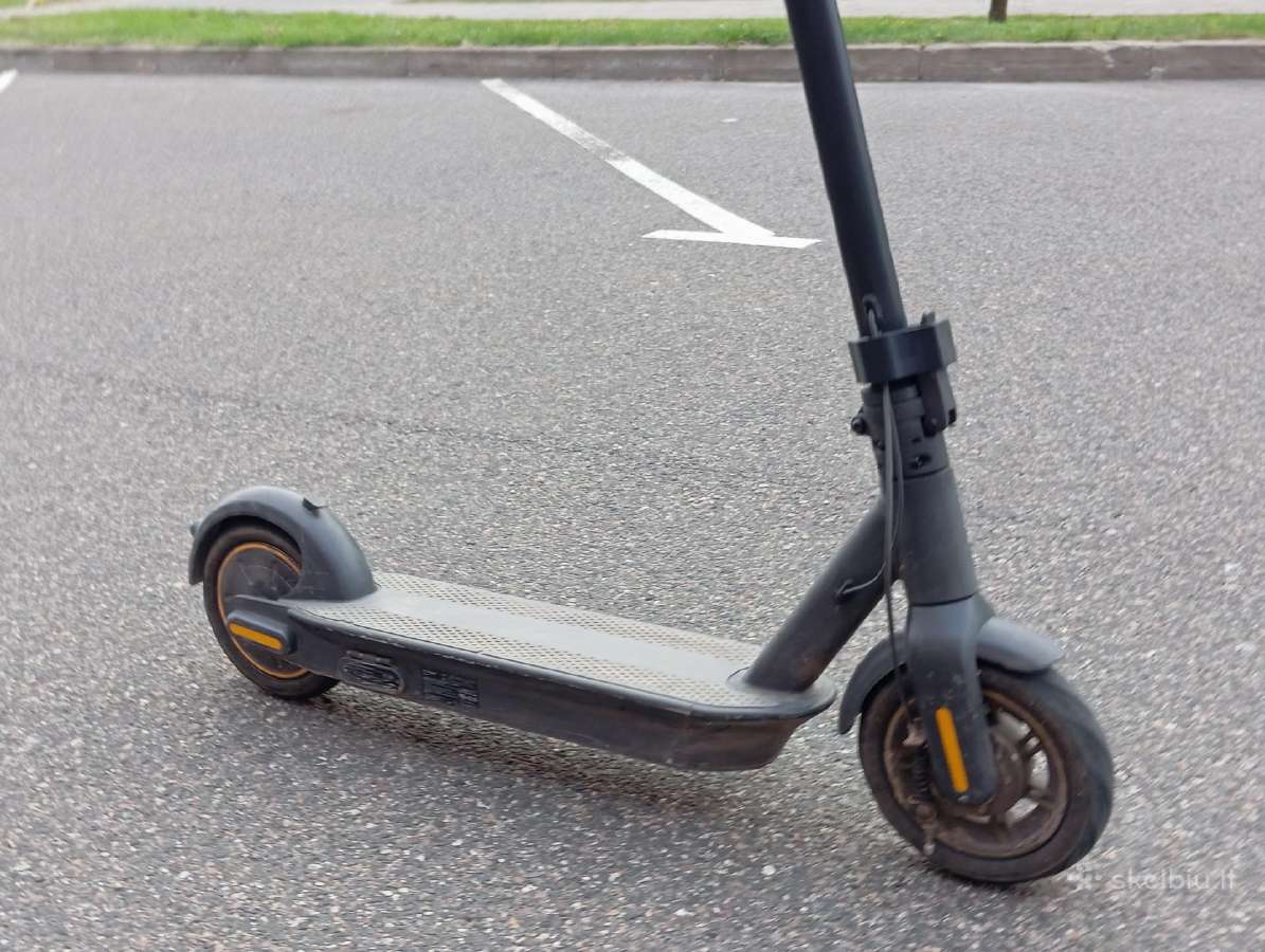 Leidžia ora padanga kiaurą, Ninebot max G30 - nuotraukos Nr. 4