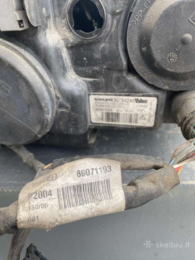 Volvo V70 priekine xenon lempa - nuotraukos Nr. 3
