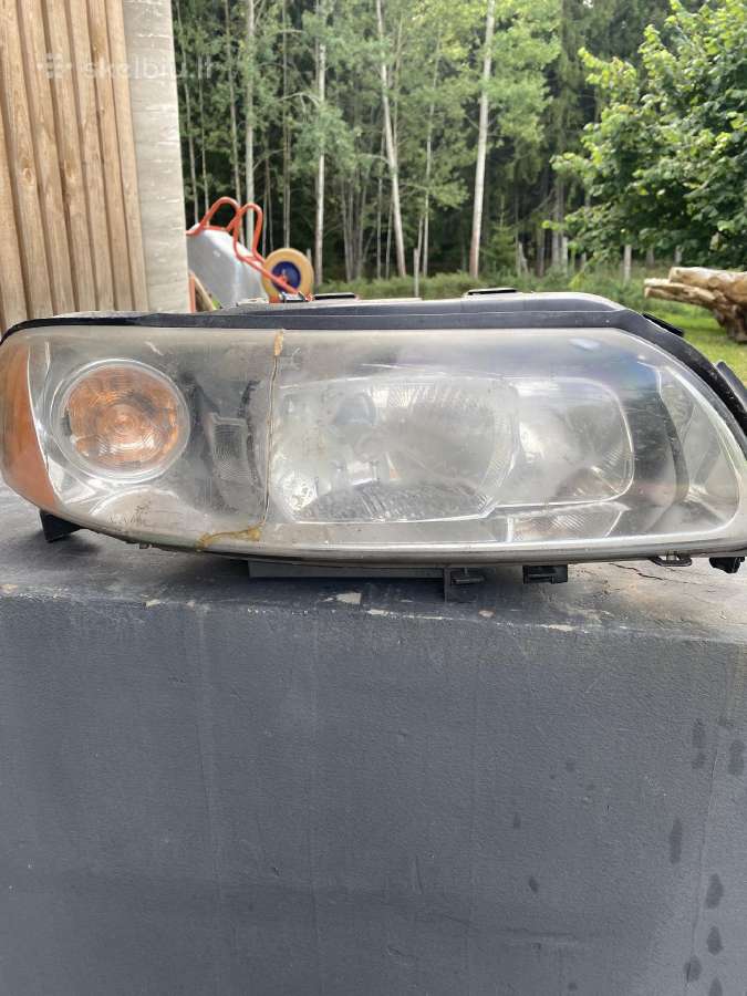 Volvo V70 priekine xenon lempa - nuotraukos Nr. 5