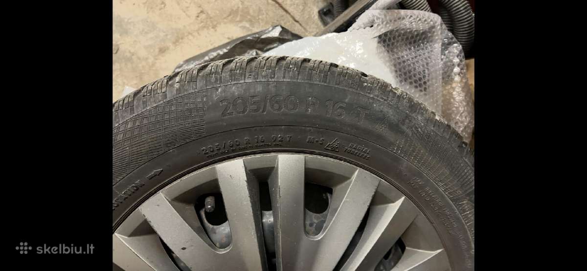 Nissan Juke 4 ratlankiai R16 su 2 žiem. padangom - nuotraukos Nr. 4