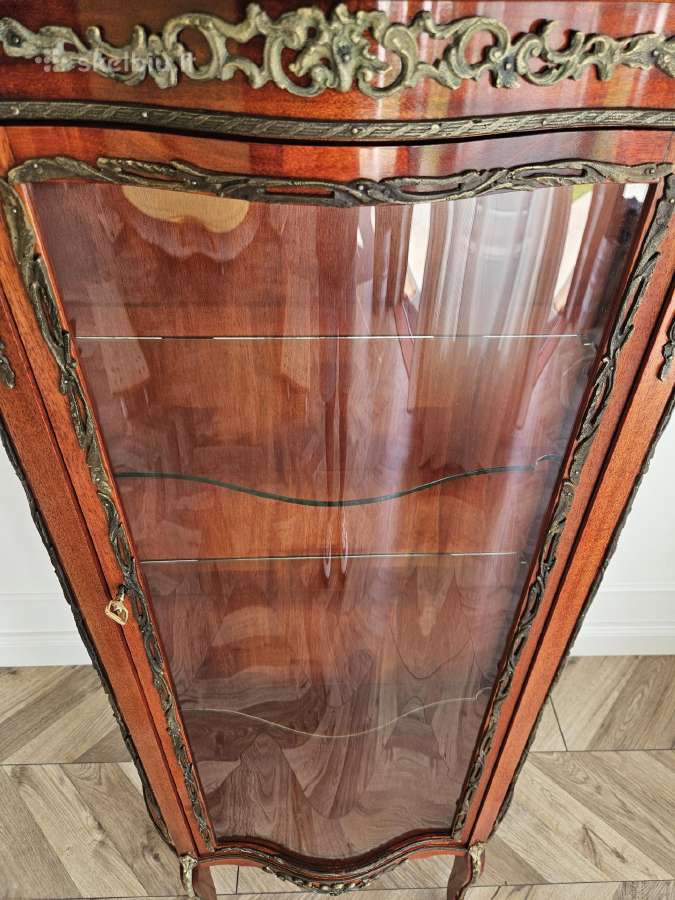 Vintažinė vitrina su lenktais stiklais iš Švedijos - nuotraukos Nr. 8