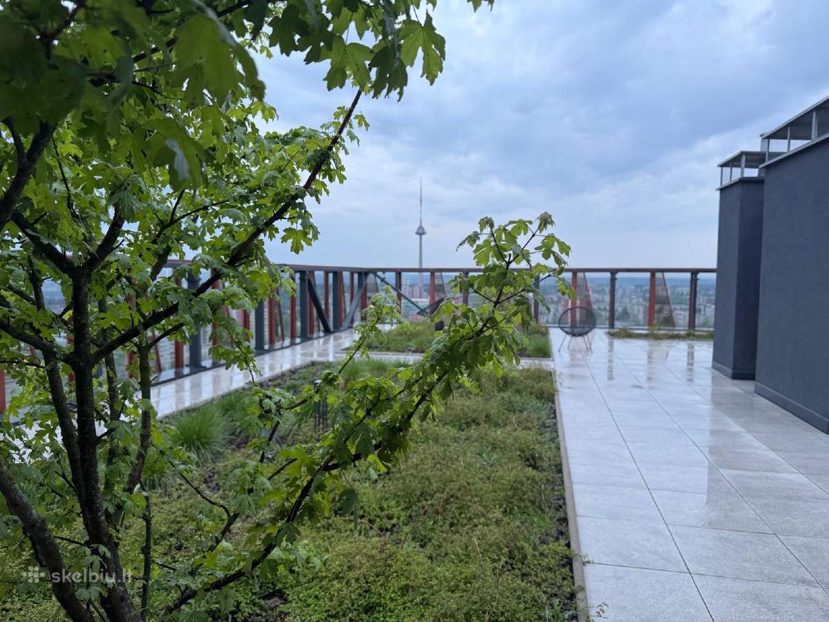 Išskirtinis 2 Kambarių Butas Su 30 M² Įstiklinta - nuotraukos Nr. 3