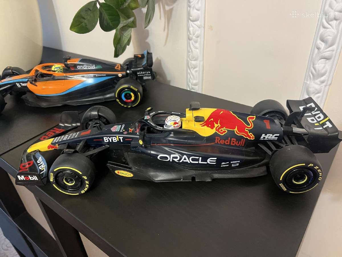 F1 bolidai - nuotraukos Nr. 2