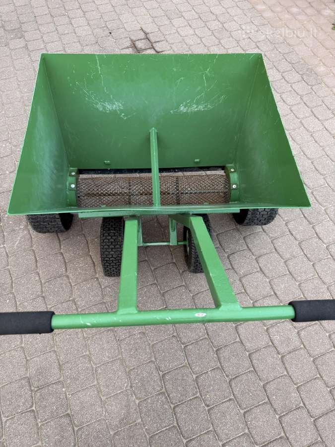Rankinis smėlio ir durpių barstytuvas vejai - nuotraukos Nr. 3