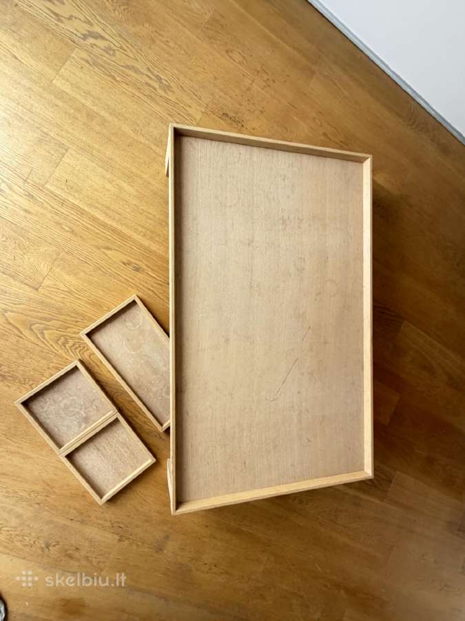 Žemas itališko dizaino staliukas su 3 padėklais - nuotraukos Nr. 7