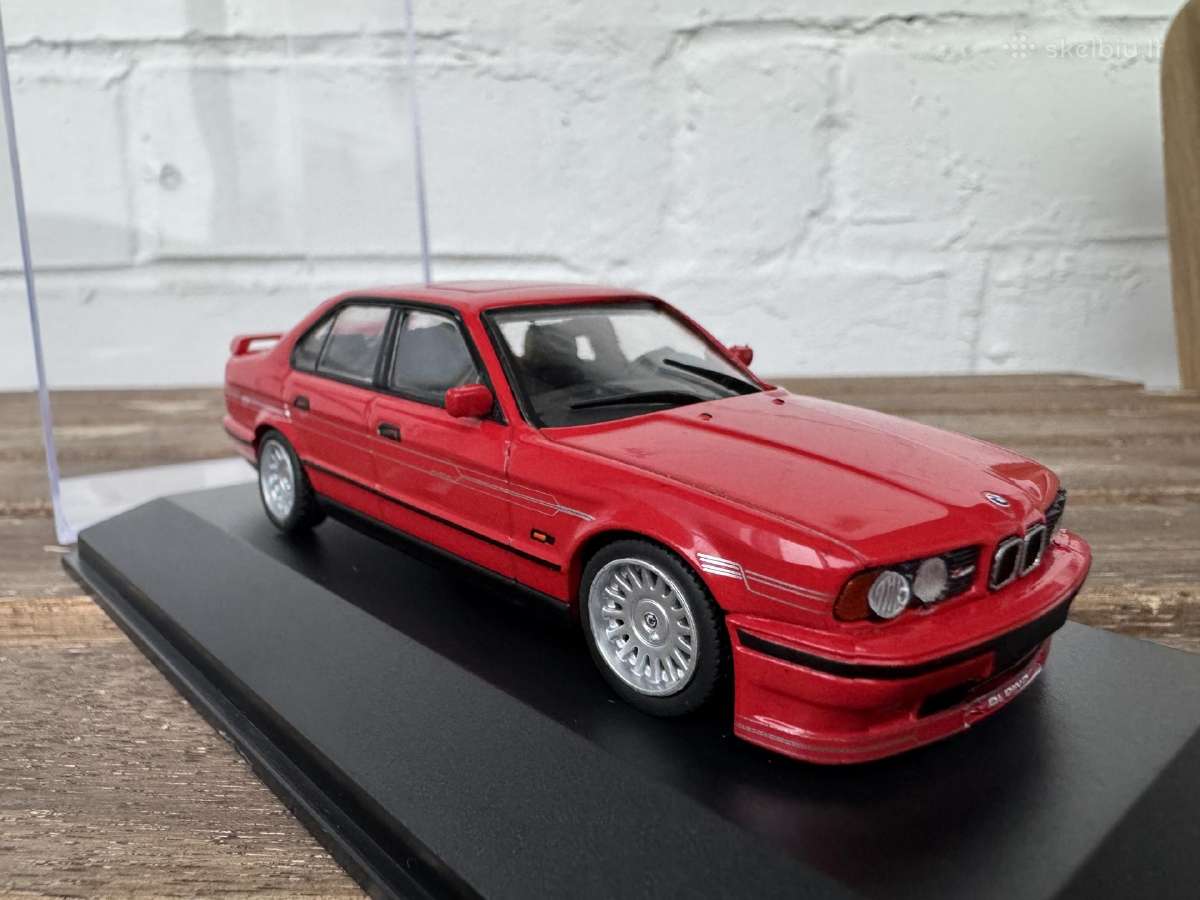 1:43 diecast modeliai - nuotraukos Nr. 19