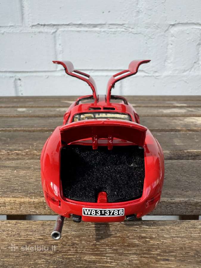 Burago 1:24 modeliukai - nuotraukos Nr. 23