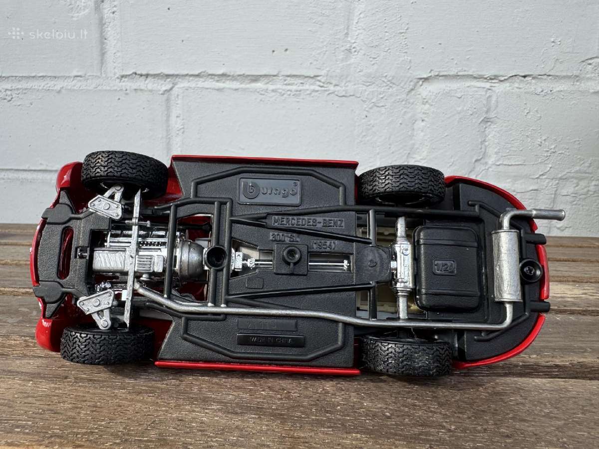 Burago 1:24 modeliukai - nuotraukos Nr. 29