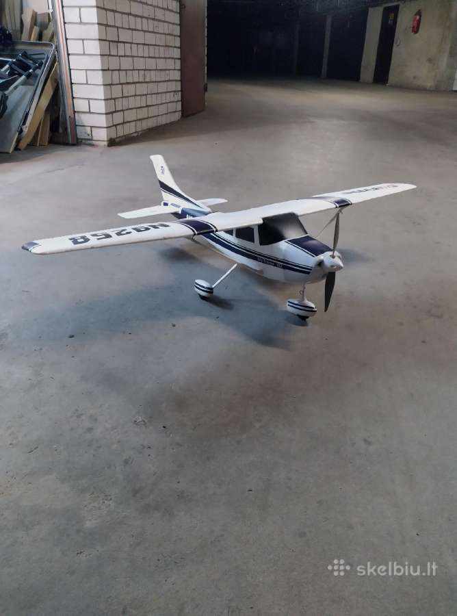 Cessna 182 Skytrainer lektuvas 1400mm - nuotraukos Nr. 2