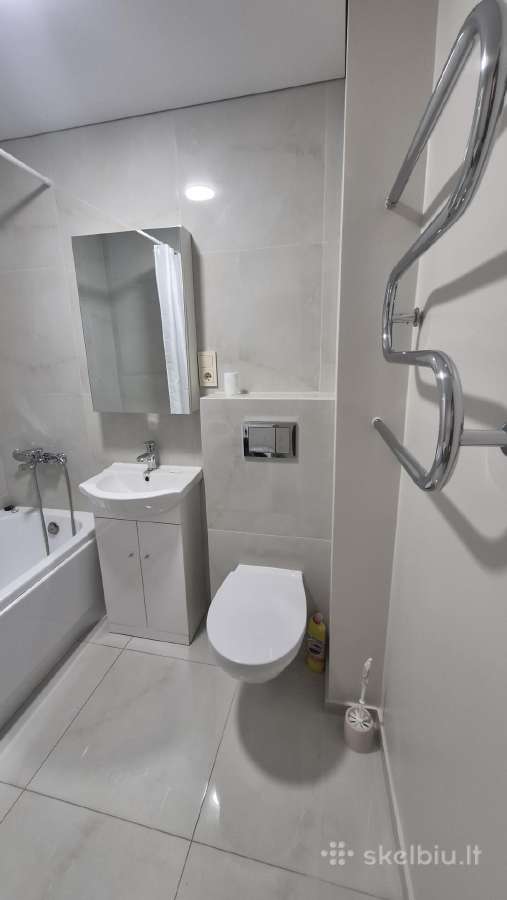 Išnuomuojamas suremontuotas 2 kambarių butas - nuotraukos Nr. 15
