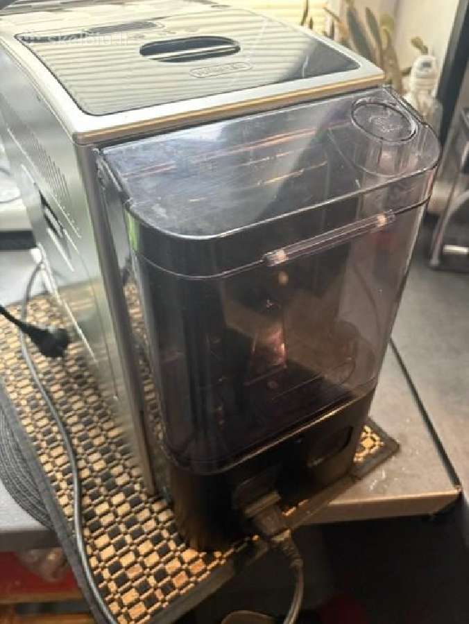 Automatinis kavos aparatas Delonghi Autentica - nuotraukos Nr. 6