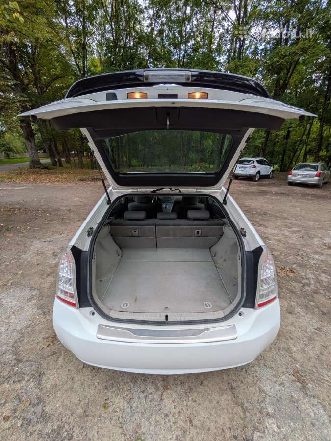 Toyota Prius, 1.8 l, Hečbekas 2010 - nuotraukos Nr. 6