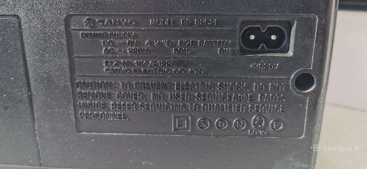 Sanyo Rp 8252e Fm/lw/mw/sw Radija - Defektas - nuotraukos Nr. 9