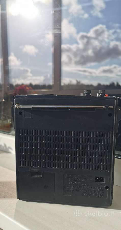 Sanyo Rp 8252e Fm/lw/mw/sw Radija - Defektas - nuotraukos Nr. 10