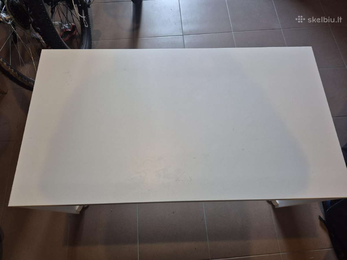 Vaikiškas staliukas iš Ikea - nuotraukos Nr. 2