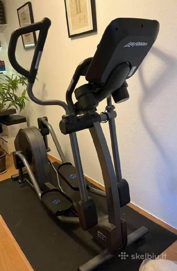Elipsinis treniruoklis Life Fitness E3 - nuotraukos Nr. 3