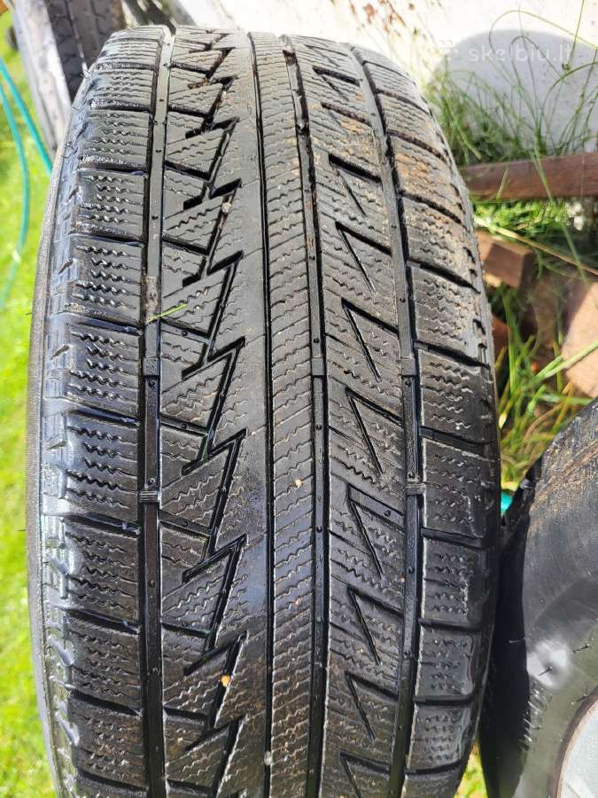 Žieminės padangos su Bmw diskais - nuotraukos Nr. 3