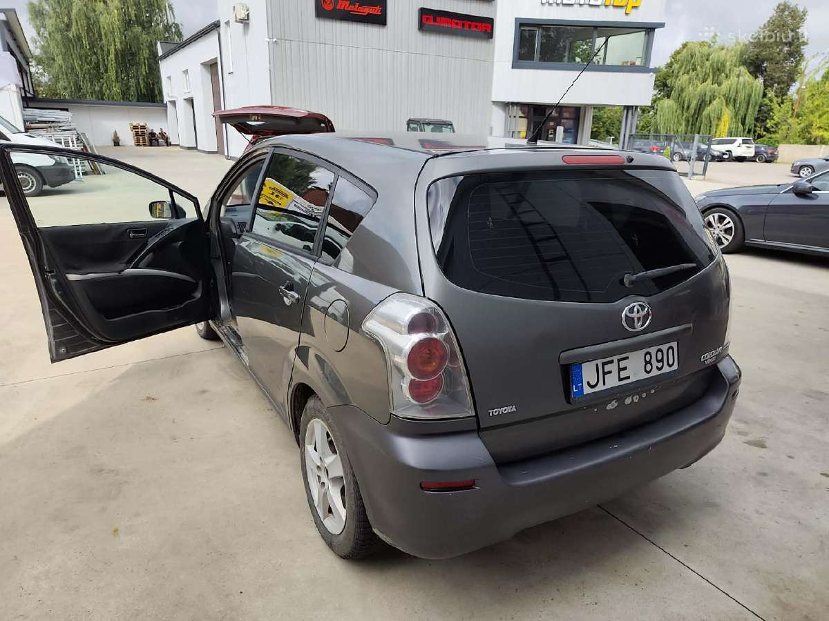 Parduodamas automobilis Toyota Corolla Verso - nuotraukos Nr. 2