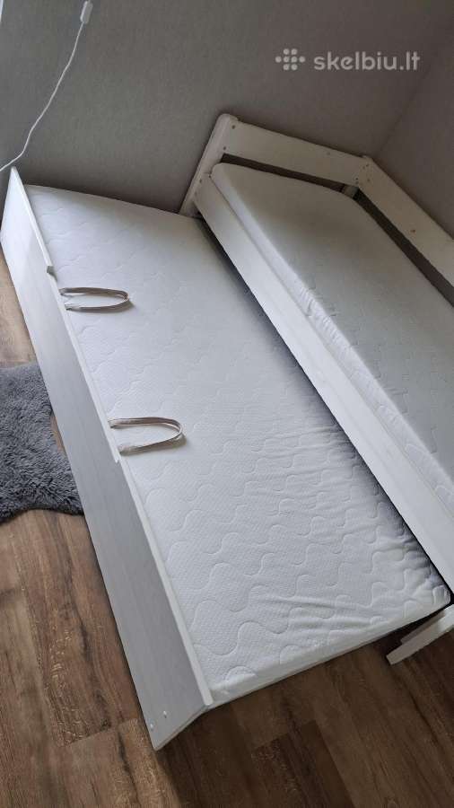 Lova su ištraukiama papildoma lova, 2 čiužiniais - nuotraukos Nr. 3