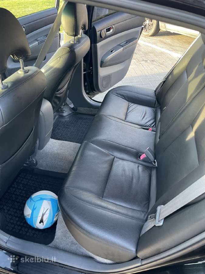 Toyota prius - nuotraukos Nr. 8
