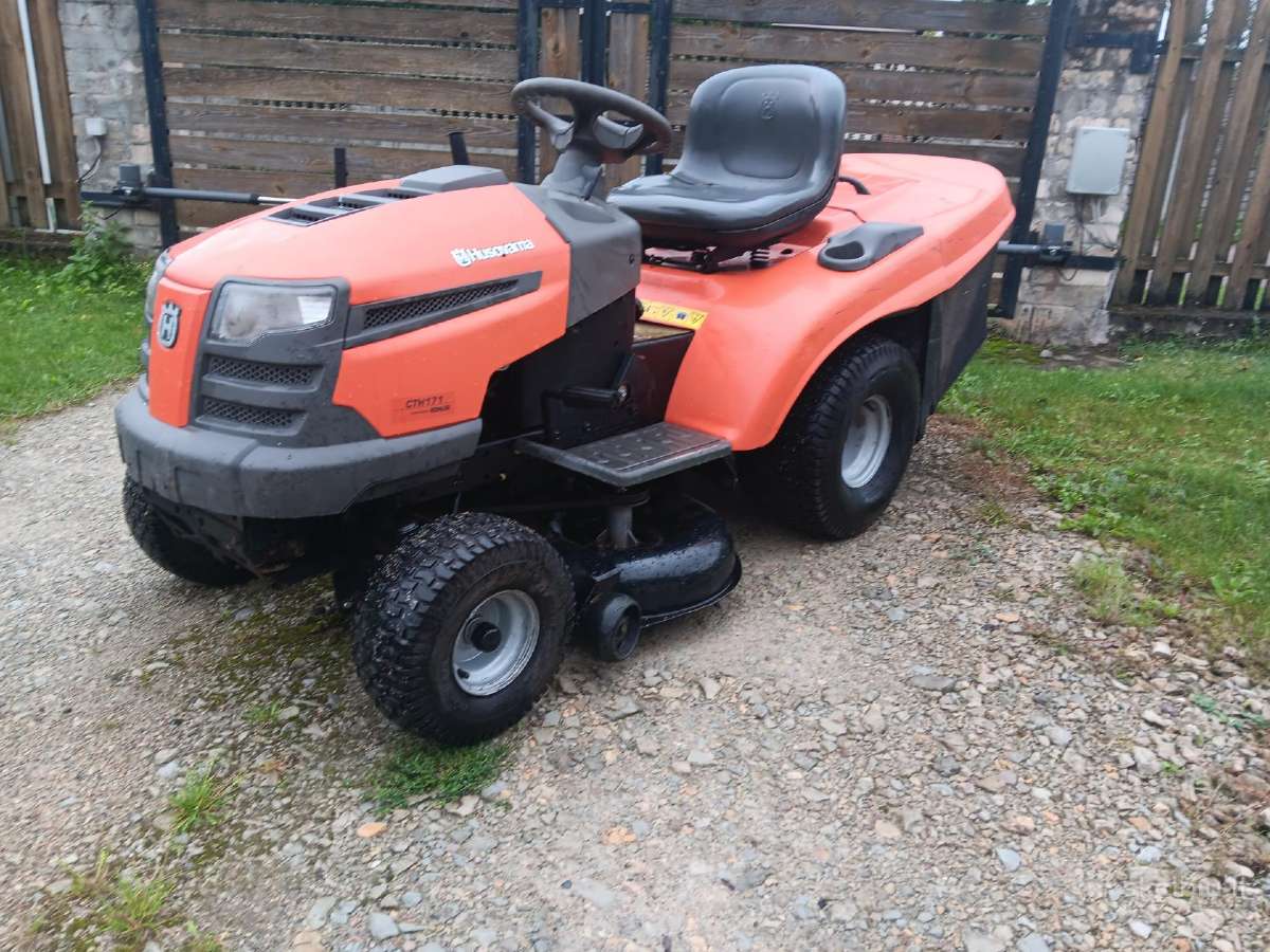 Sodo traktoriukas Husqvarna Cth171 - nuotraukos Nr. 3