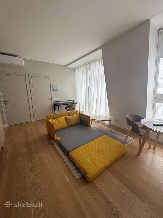 Mažai naudota dvivietė sofa su miegojimo funkcija - nuotraukos Nr. 5