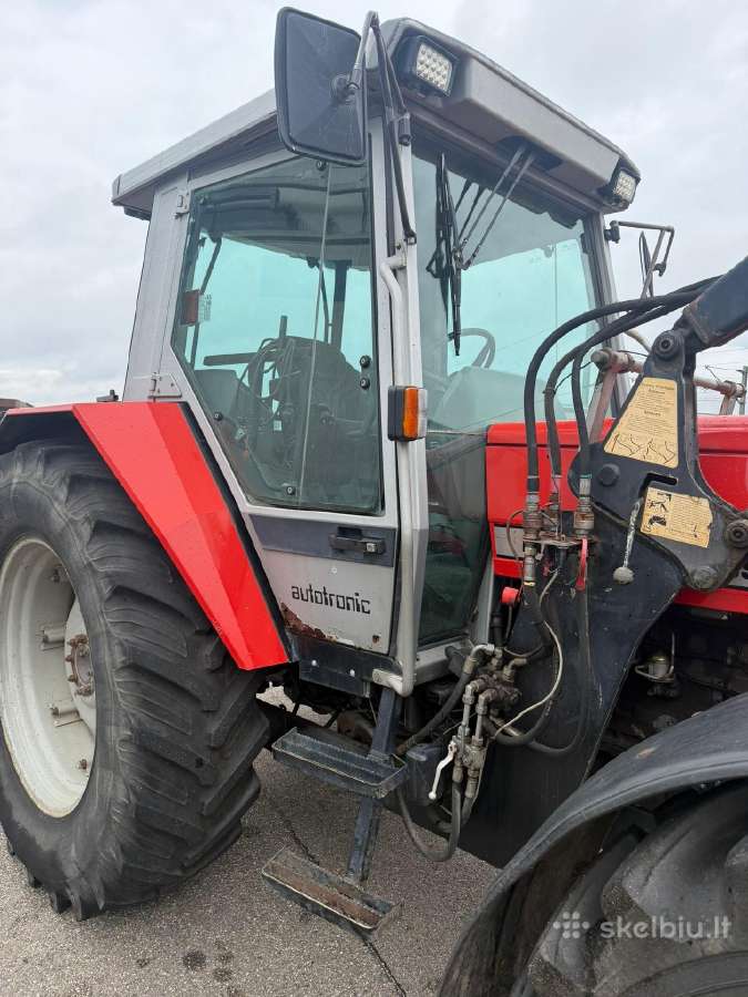 Massey Ferguson 3095 su frontaliniu krautuvu - nuotraukos Nr. 14