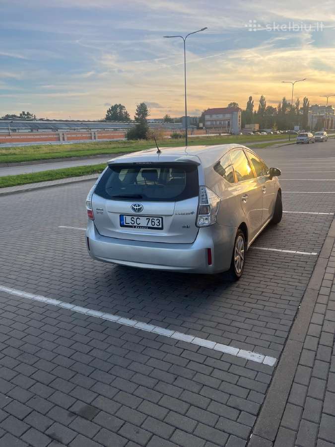 Parduodu Toyota Prius Plius - nuotraukos Nr. 3