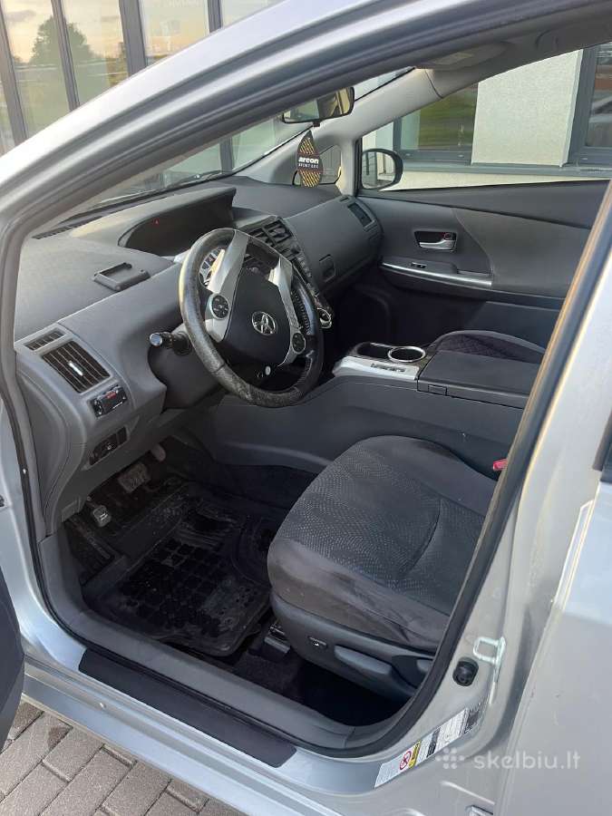 Parduodu Toyota Prius Plius - nuotraukos Nr. 8