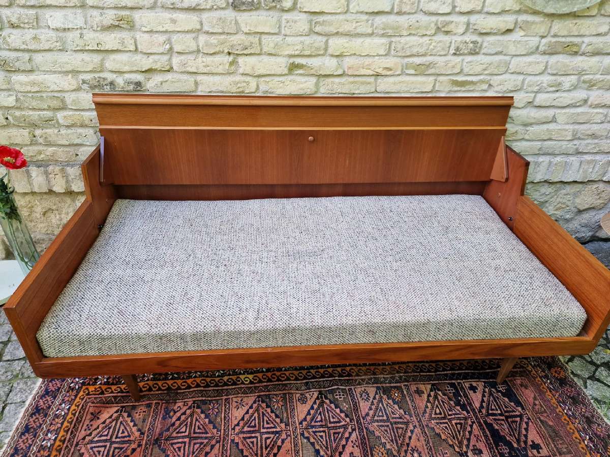 Vintažinė mid century tikmedžio sofa/lova - nuotraukos Nr. 20