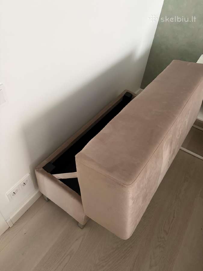 Parduodama „King Size“ miegamojo lova su čiu - nuotraukos Nr. 5