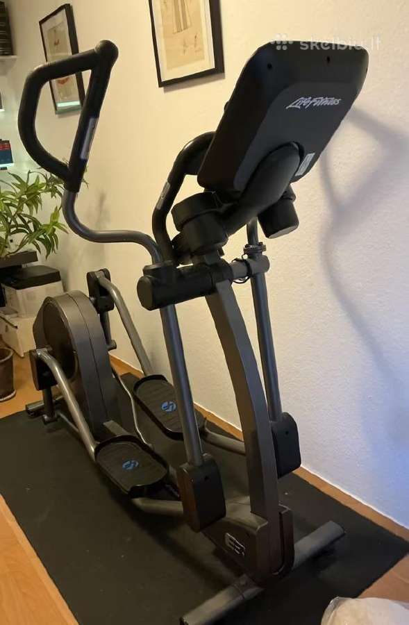 Elipsinis treniruoklis Life fitness E3 - nuotraukos Nr. 2