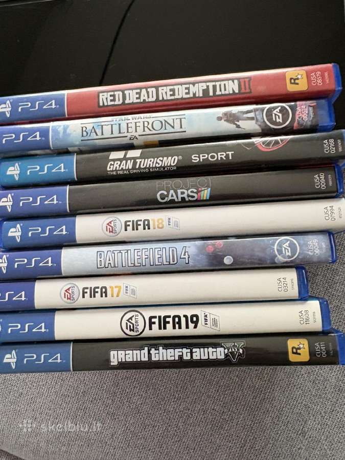 Playstation 4 su zaidimais - nuotraukos Nr. 2
