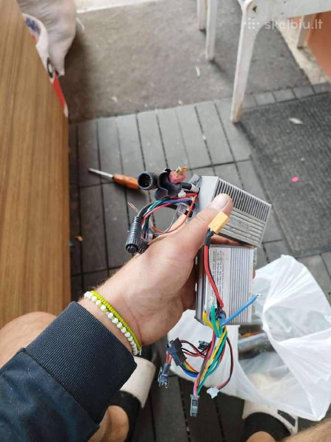 Elektrinio paspirtuko dalys - nuotraukos Nr. 4