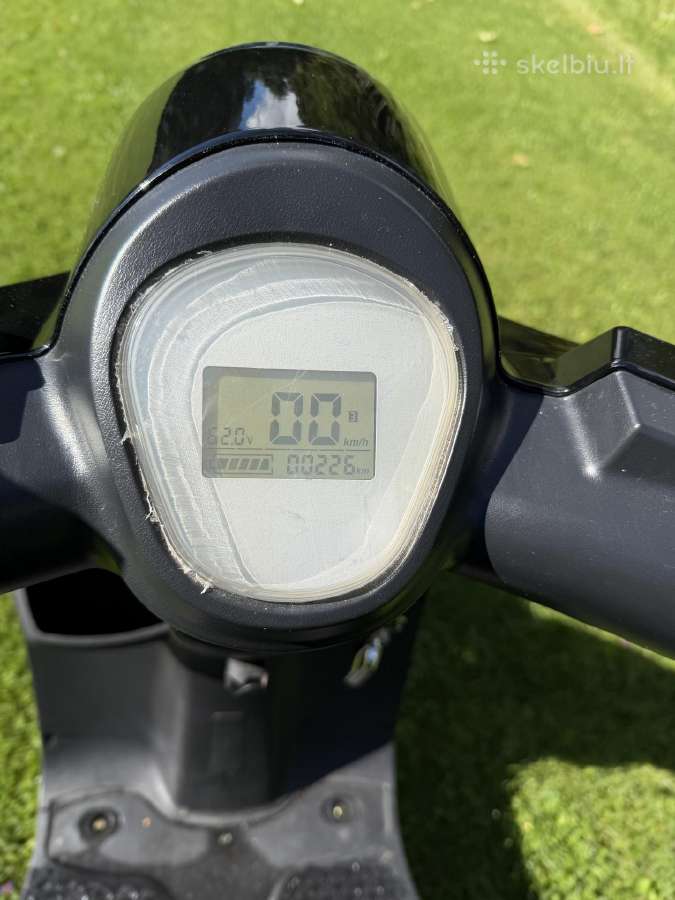 Scooteris senjoram - nuotraukos Nr. 2