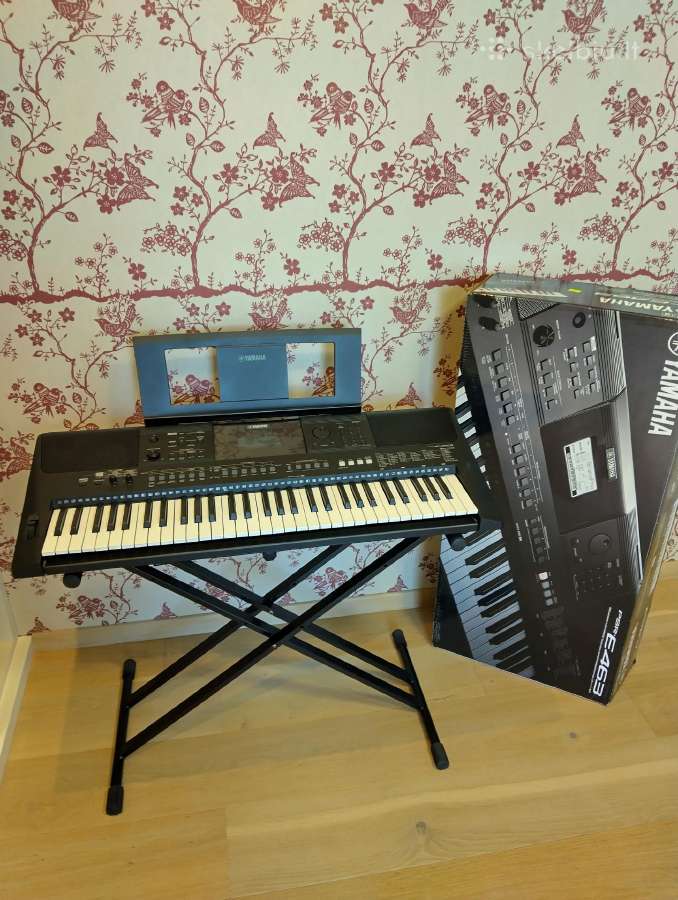 Yamaha Psr E463 sintezotorius (pianinas) - nuotraukos Nr. 3