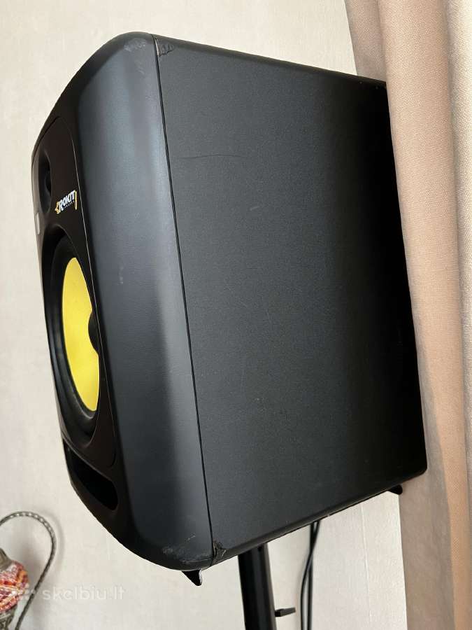 Krk Rokit 8 kolonėlės monitoriai su stovais - nuotraukos Nr. 3