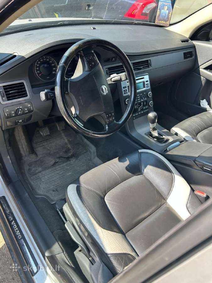 Volvo v70 - nuotraukos Nr. 8